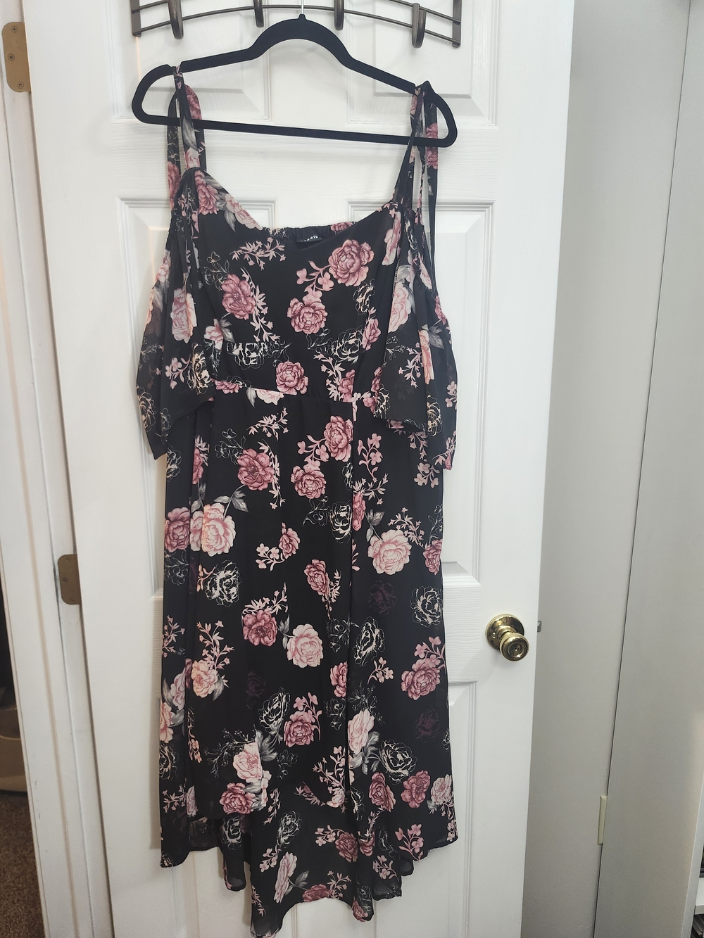 Torrid Black Midi Dress with Pink Floral Print, Torrid 3 = 3X